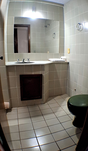 Bathroom 3, Hotel LF, General Manuel Belgrano