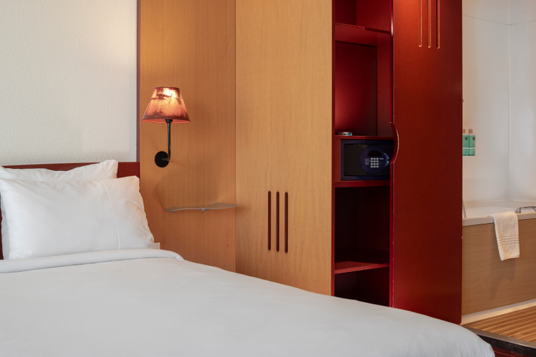 Bedroom 10