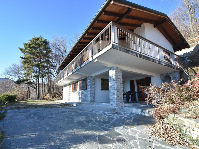 Exterior & Views 5, Rustic Villa with Lake Views, Verbano-Cusio-Ossola