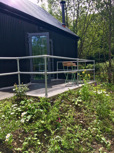 Others 5, Alder Cabin