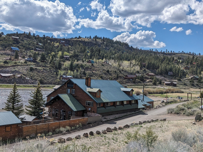 Exterior & Views 2, Aspen Cove resort, Garfield