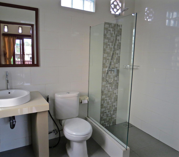 Others 5, Umayuri Inn, Gianyar