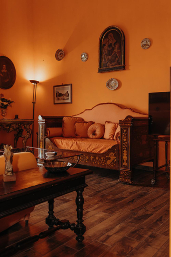 Others 4, Casa Caracciolo, Grosseto