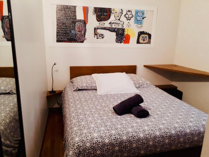 Bedroom 2, Le Calme de l’Opera., Rhône
