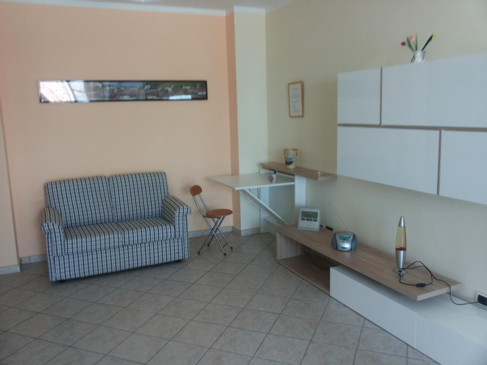 Others 4, Conte Caramelli Apartment, Cuneo