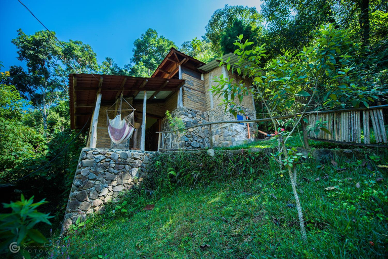 Exterior 9