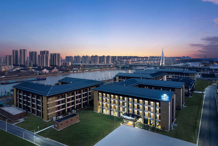 Exterior & Views 2, Days Inn by Wyndham Yangzhou Guangling, Yangzhou