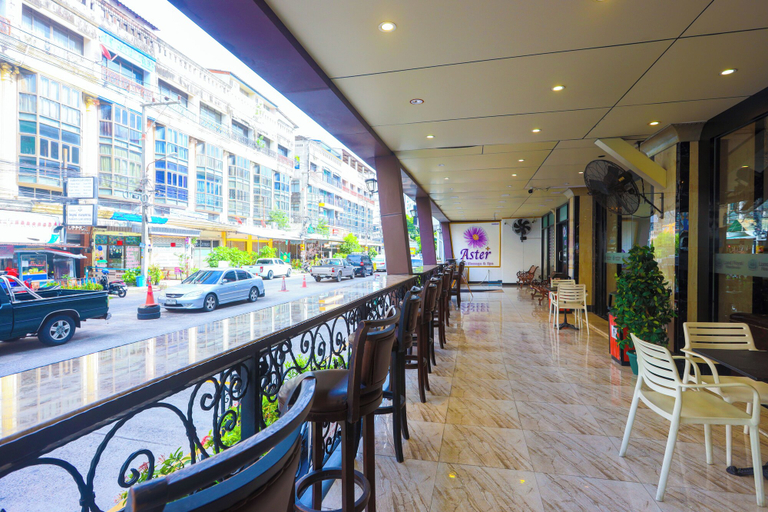 Food & Drinks 5, Land Royal Residence Pattaya, Pattaya