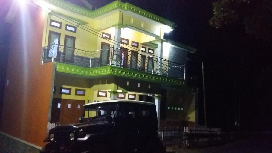 Exterior 2