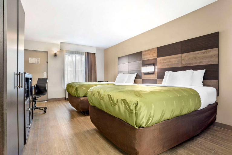 Bedroom 18