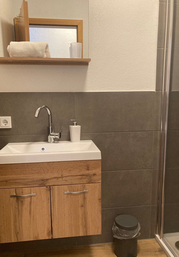 Bathroom 5