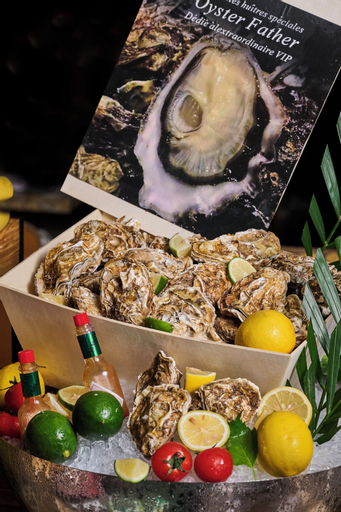 Food & Drinks 12
