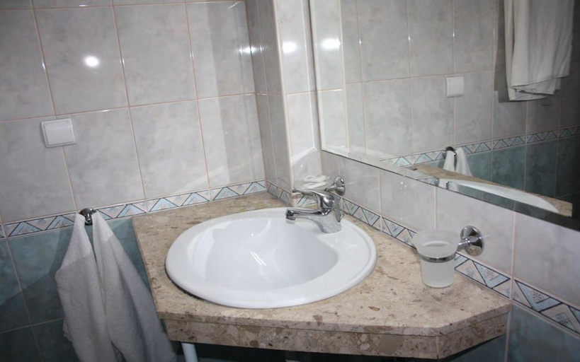 Bathroom 3, Perunika BB All Inclusive, Varna