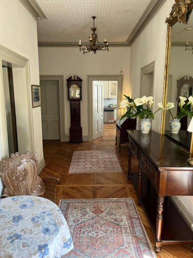 Others 4, Lynwood house