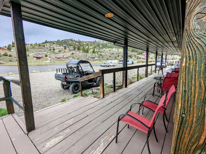 Others 5, Aspen Cove resort, Garfield