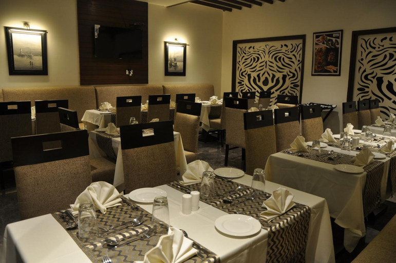 Food & Drinks 4, Green Hotel & Restaurant, Pathankot