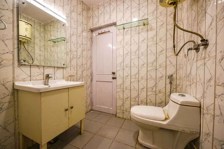Bathroom 3, Fabhotel Prime The Kalinga Grand, Kullu