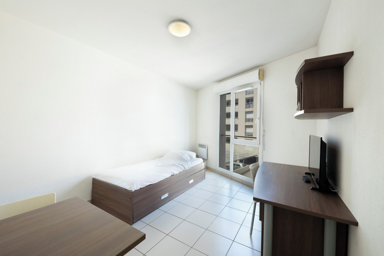 Bedroom 3, Garden & City Toulon, Var