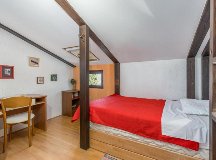 Bedroom 2, Apartments Villa Mirna, Njivice