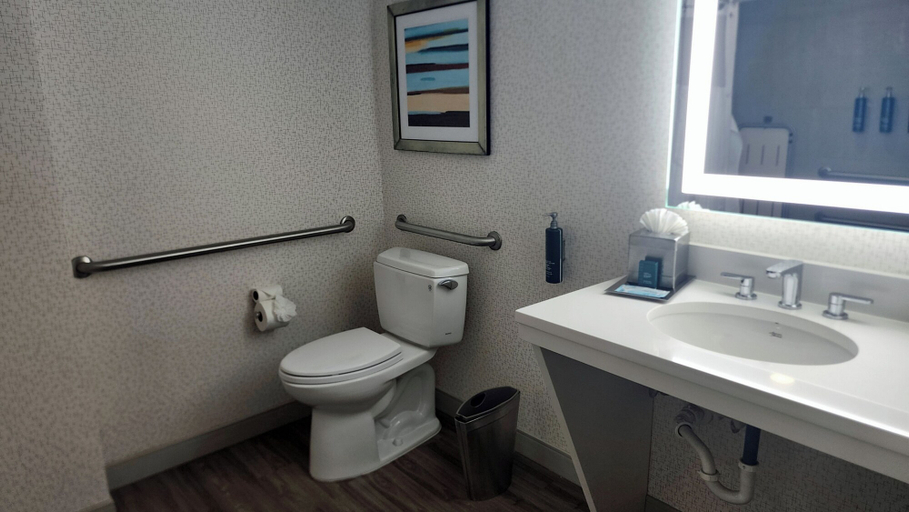 Bathroom 5, Hilton Durham near Duke University, Durham