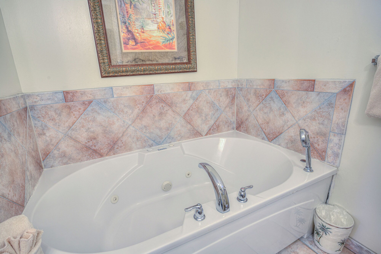 Bathroom 3, La Fiesta Ocean Inn And Suites, Saint Johns