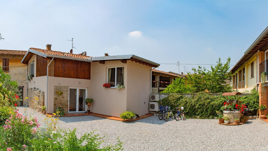 Others 3, B&B Cascina San Martino, Brescia