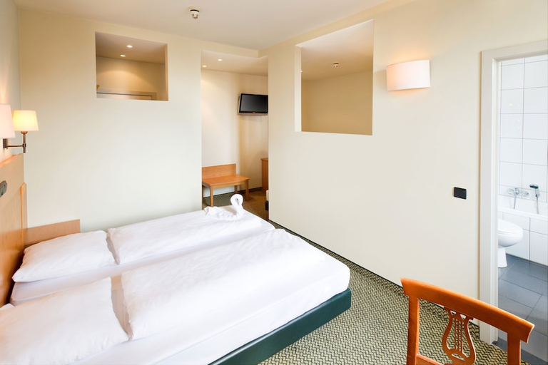 Bedroom 2, a&o Antwerpen Centraal, Antwerpen
