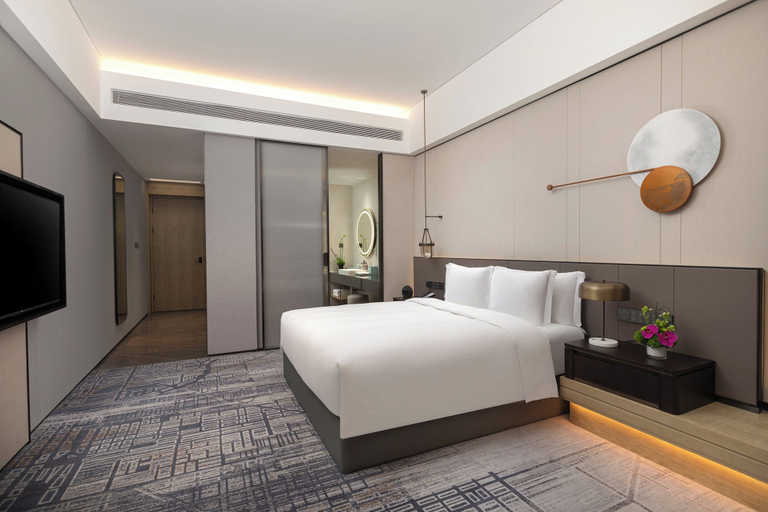 Bedroom 4, Crowne Plaza JIANGMEN BINJIANG, Jiangmen