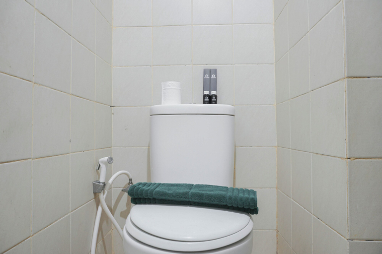 Bathroom 9
