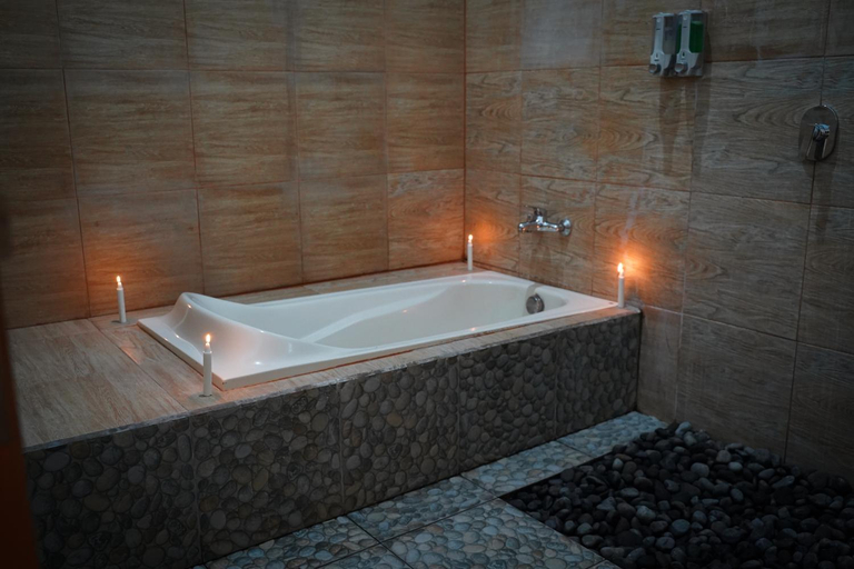 Bathroom 3, Wahyu Masari Homestay, Klungkung