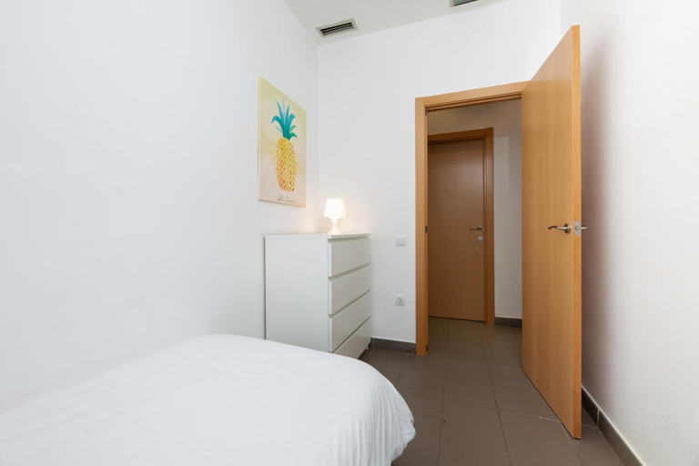 2, Apartamentos Cornellalux, Barcelona