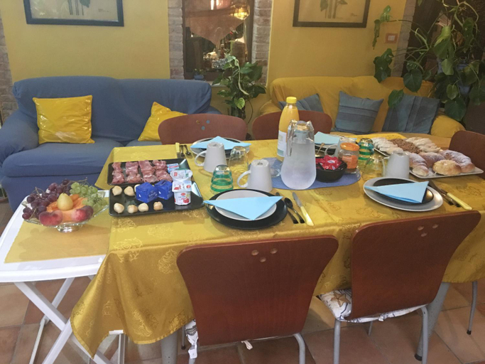 Food & Drinks 2, L'angolo antico, Oristano
