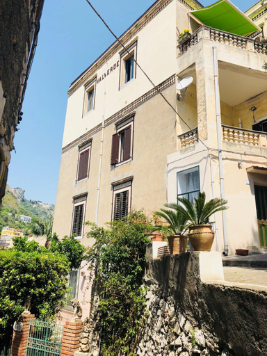 Others 2, Amartia Apartments, Messina
