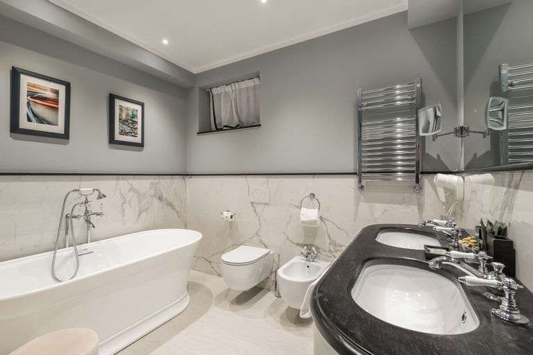Bathroom 6