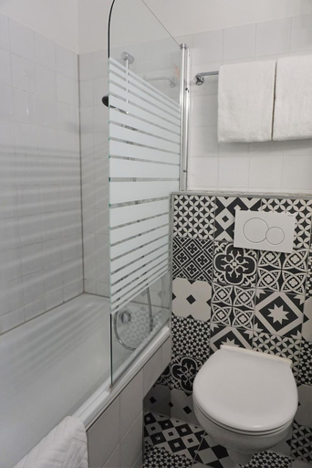 Bathroom 3, Hotel Calmo, Wien
