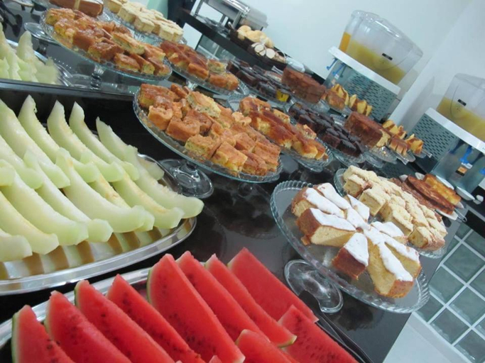 Food & Drinks 3, Hotel Piramide, Eldorado