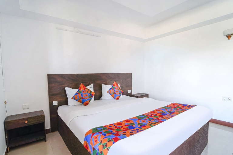 Bedroom 1, FabExpress California Inn, Dindigul