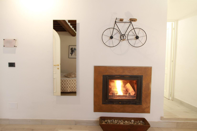 Others 5, La casa nel Borgo - Appartamento Superior Toscana, Siena