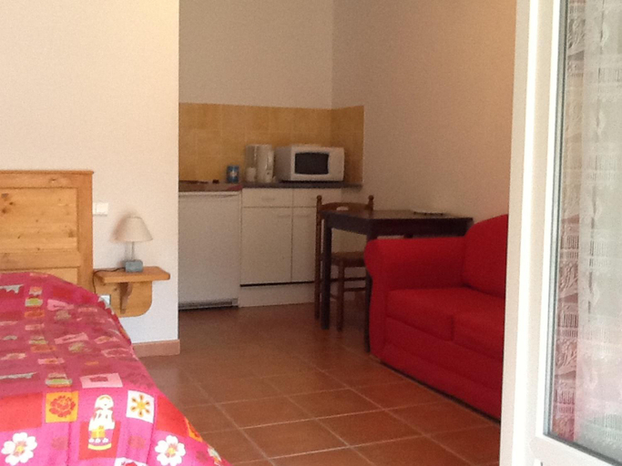 Others 3, Appartements " Le Clos De La Cerisaie", Gard