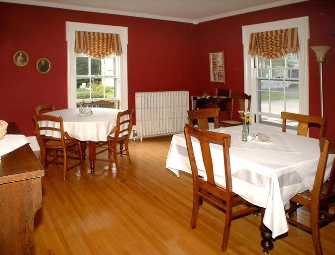 Food & Drinks 5, Benjamin F. Packard House Bed and Breakfast, Sagadahoc