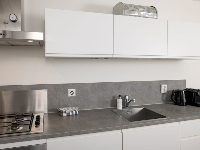 Private kitchen 4, Beach House in a Dream Location on the Beach, Rotterdam