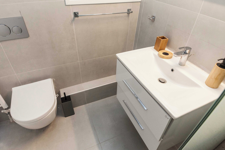 Bathroom 3, Exarhia Silver Moon with Acropolis View, Attica