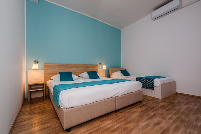 Bedroom 2, Annex Building Art Hotel, Split