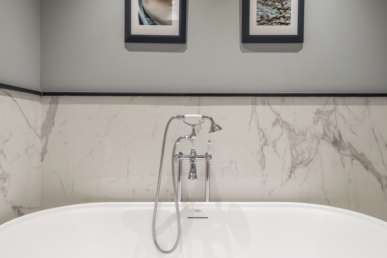Bathroom 8