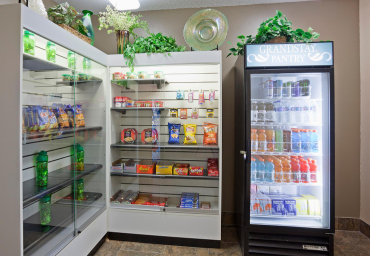 Food & Drinks 4, GrandStay Residential Suites Hotel, Stearns
