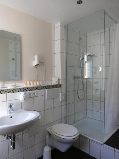 Bathroom 5, Gastehaus "Auszeit", Rhein-Lahn-Kreis