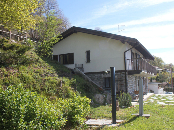 Exterior & Views 2, Rustic Villa with Lake Views, Verbano-Cusio-Ossola