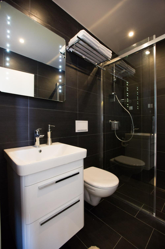 Bathroom 5, Scalini Palace, Dubrovnik