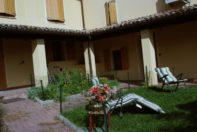 Others 4, B&B La Pilastrina, Modena