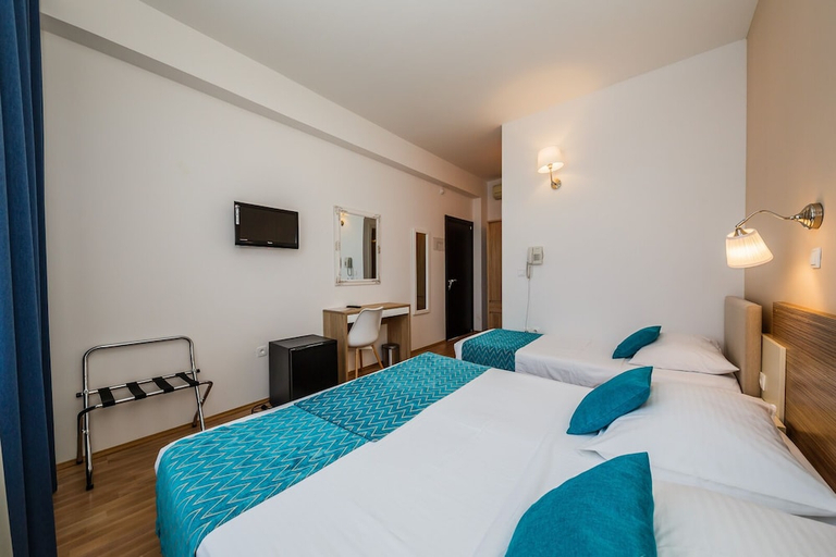 Bedroom 2, Annex Building Art Hotel, Split